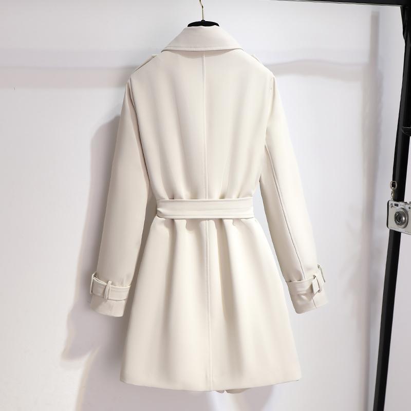 A Vintage Style Coat with Delicate Timeless Details