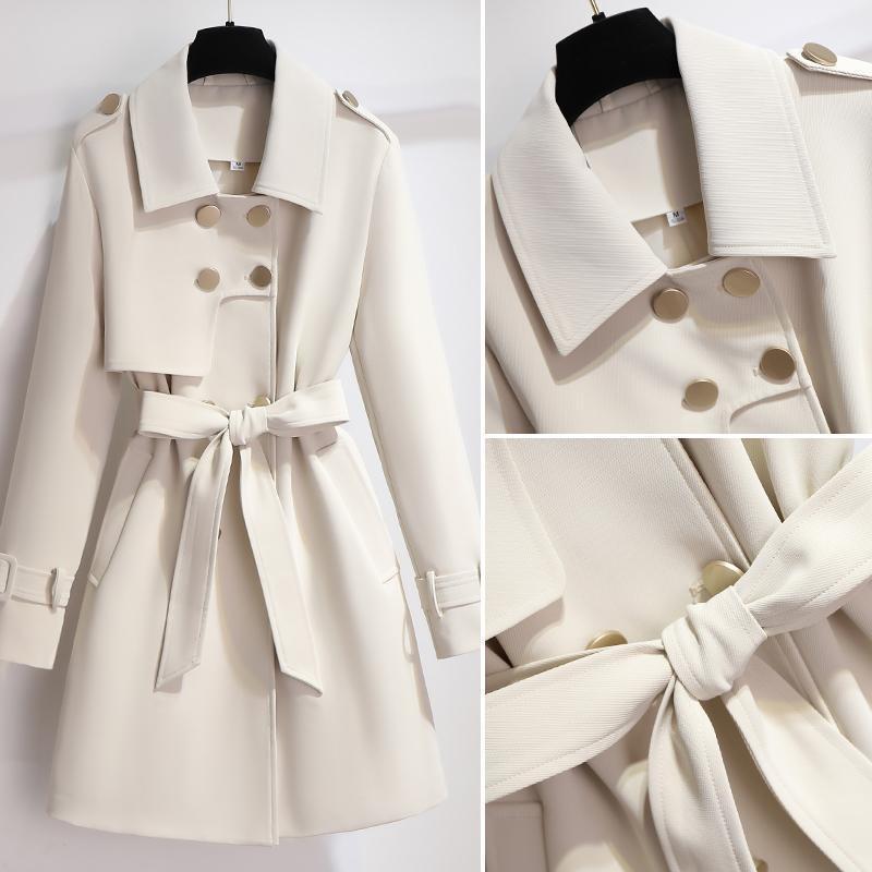 A Vintage Style Coat with Delicate Timeless Details