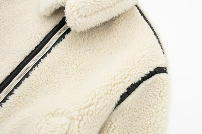Gracefully Styled Coat for Any Occasion