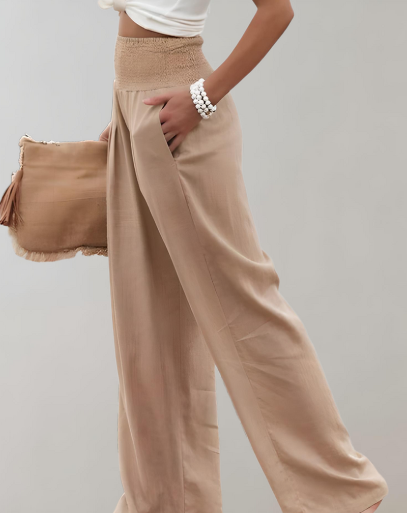 Polished Trousers with an Effortless Classic Look