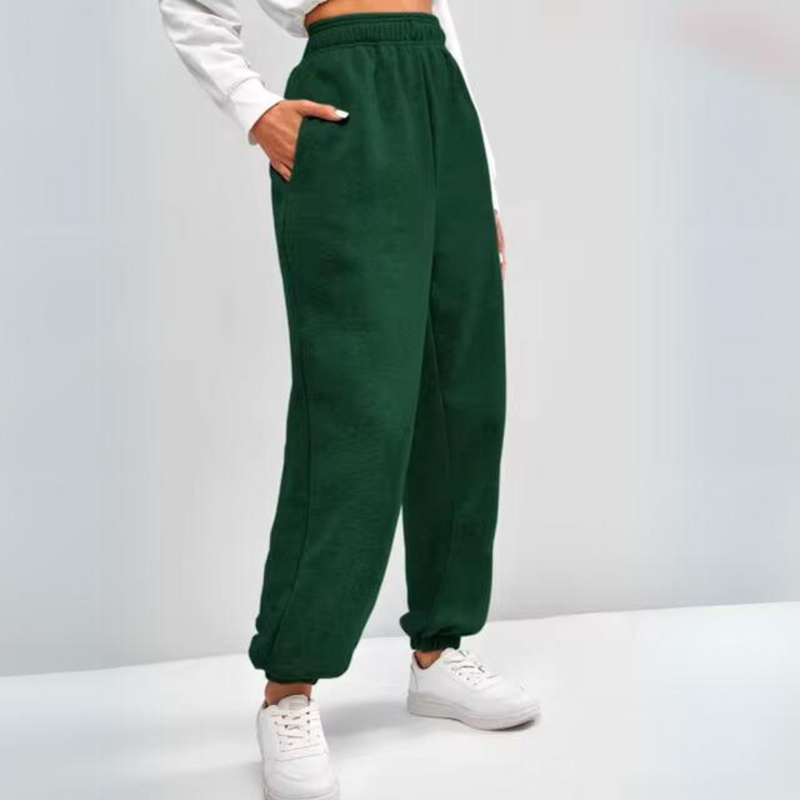 Classic Vintage Pants with a Flattering Fit