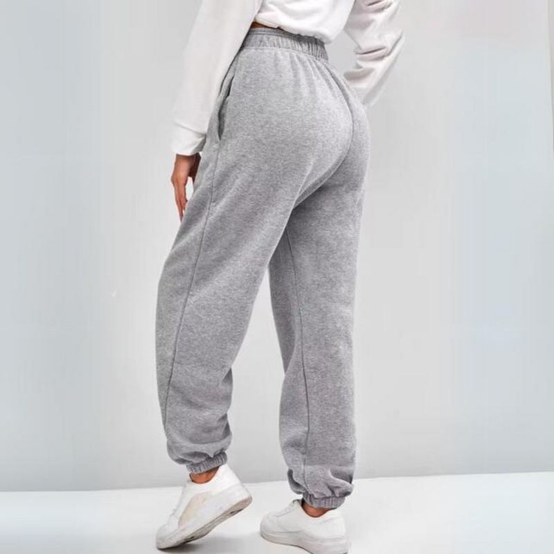 Classic Vintage Pants with a Flattering Fit
