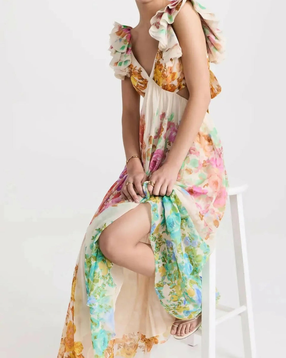 Sophisticated Dress with a Clean Classic Look
