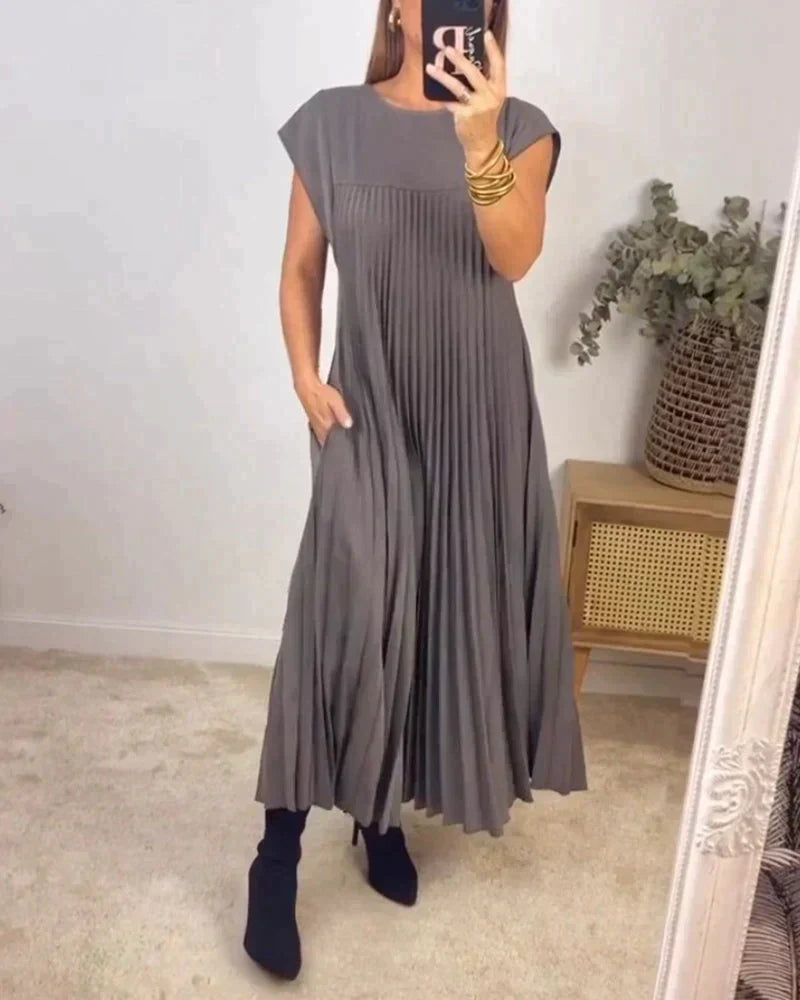 Polished Dress with an Effortless Classic Look