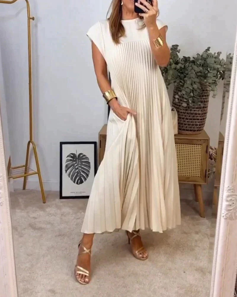 Polished Dress with an Effortless Classic Look