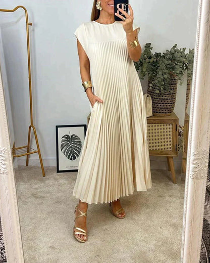 Polished Dress with an Effortless Classic Look
