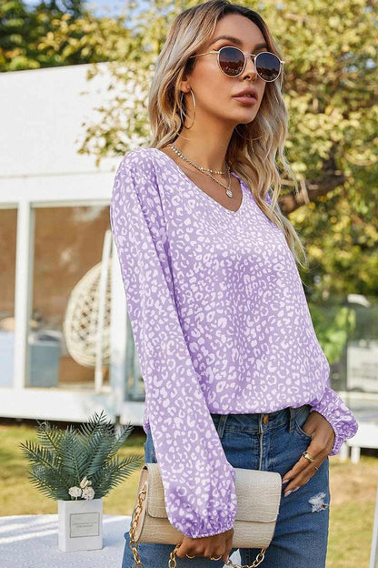 Classic Vintage Shirt with a Flattering Fit
