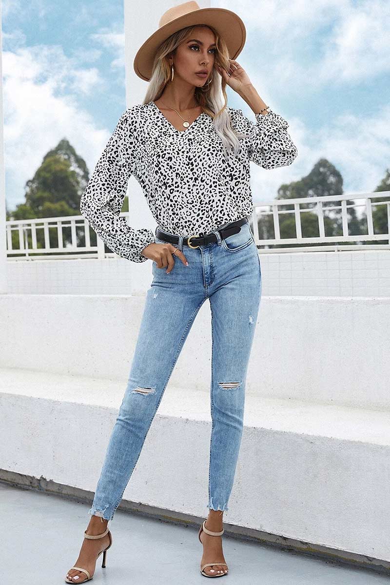 Classic Vintage Shirt with a Flattering Fit