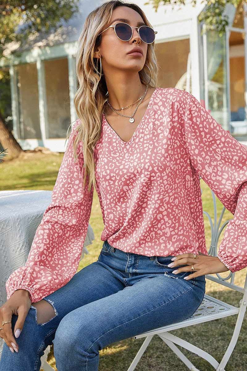 Classic Vintage Shirt with a Flattering Fit