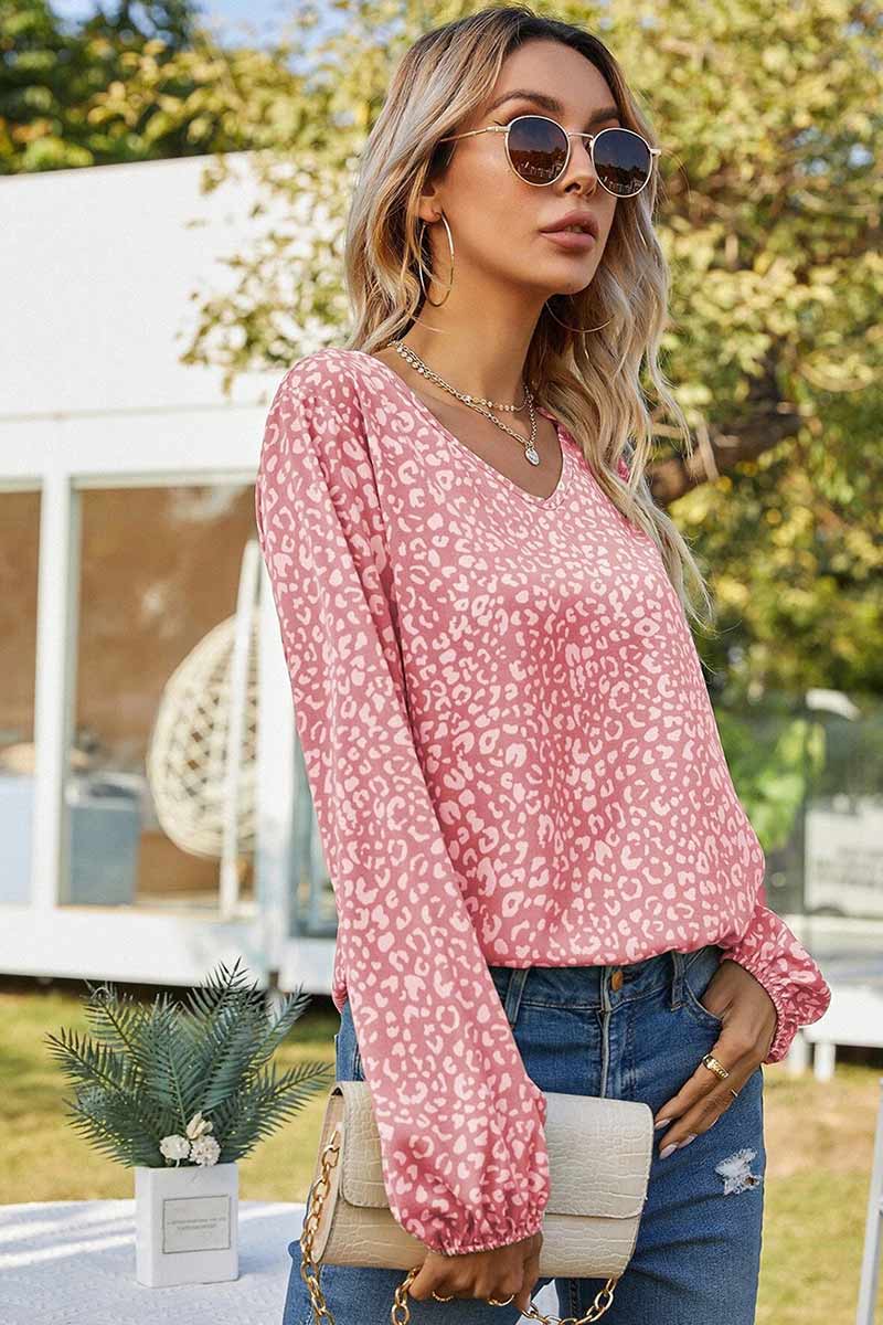 Classic Vintage Shirt with a Flattering Fit
