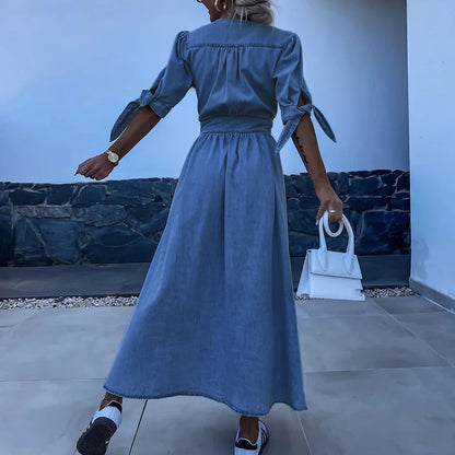 Beautifully Finished Dress in a Timeless Design