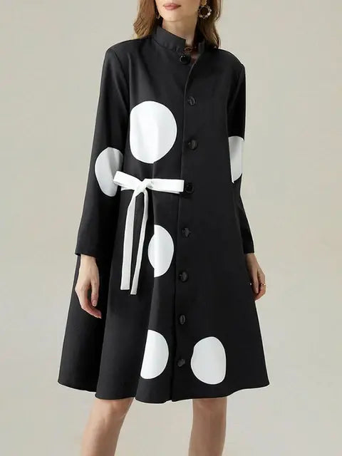 Classic Vintage Dress with a Flattering Fit