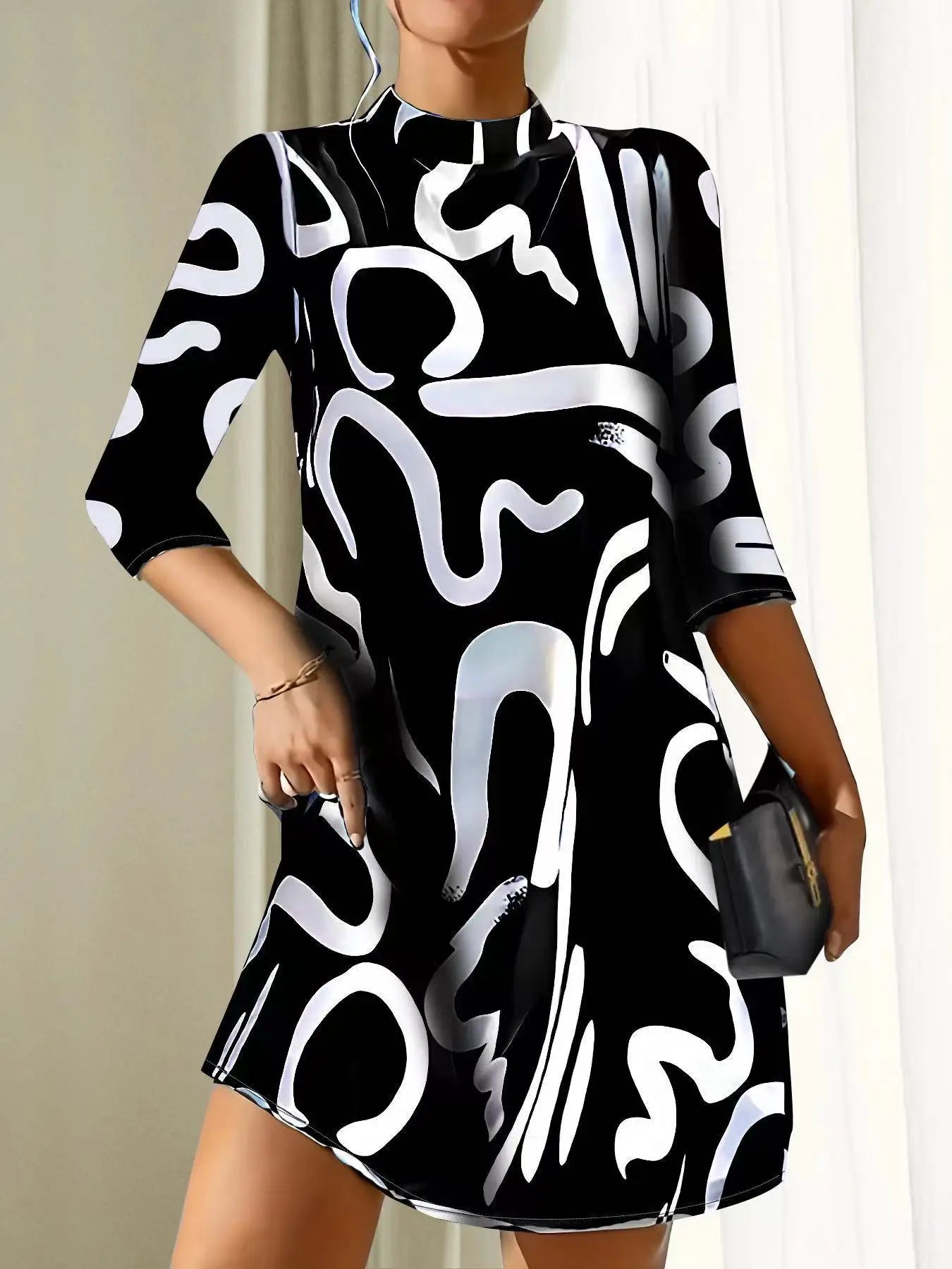 Beautifully Crafted Dress in a Classic Style