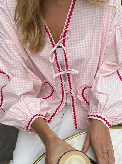 Classic Vintage Blouse with a Flattering Fit
