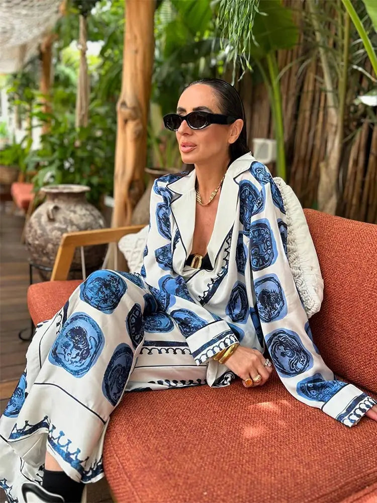Classic Vintage & Enduringly Stylish Garment