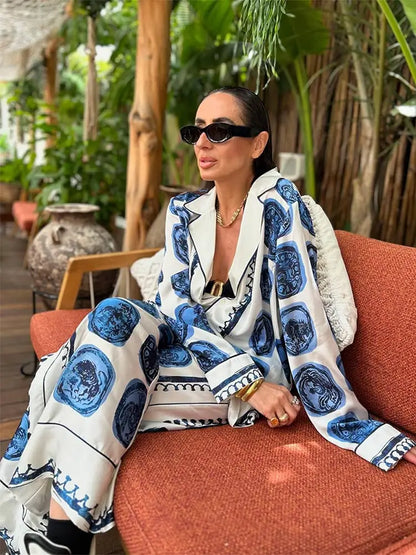 Classic Vintage & Enduringly Stylish Garment