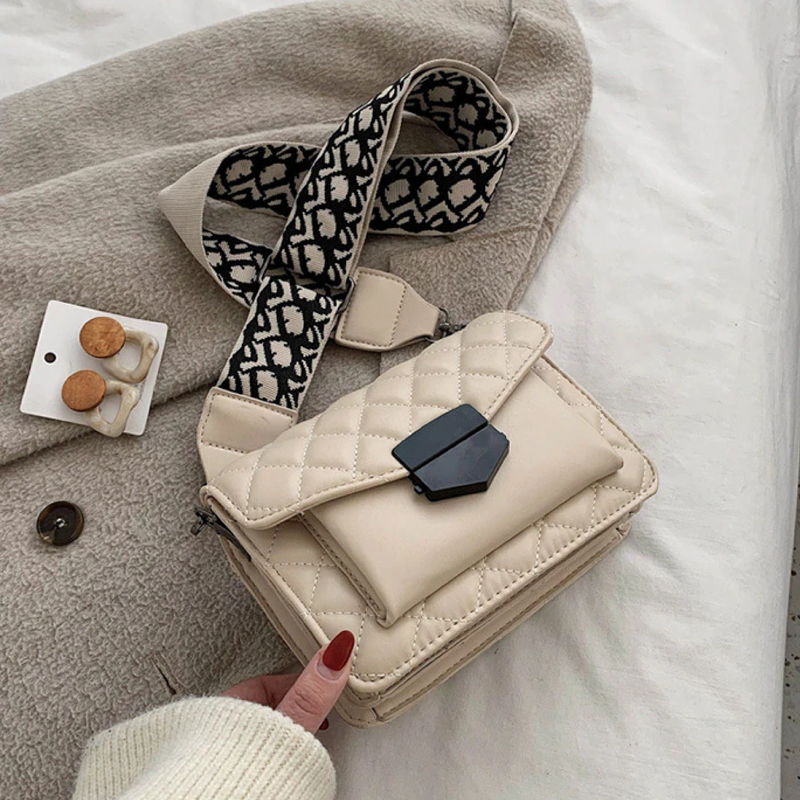 Effortlessly Elegant Bag with a Timeless Design