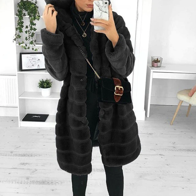 Sophisticated Coat with a Clean Classic Look