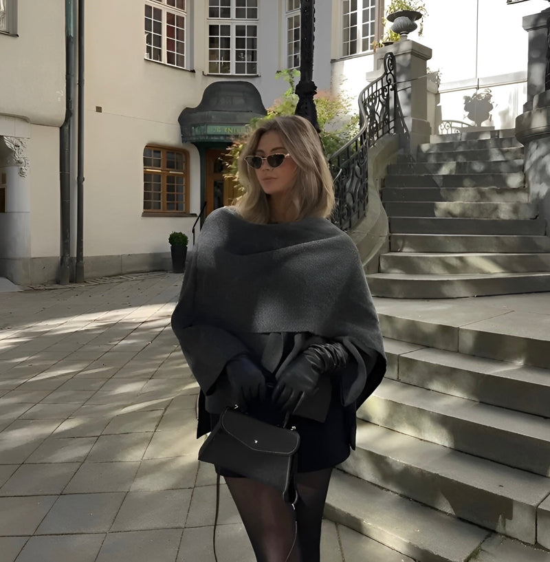Beautifully Finished Coat in a Timeless Design