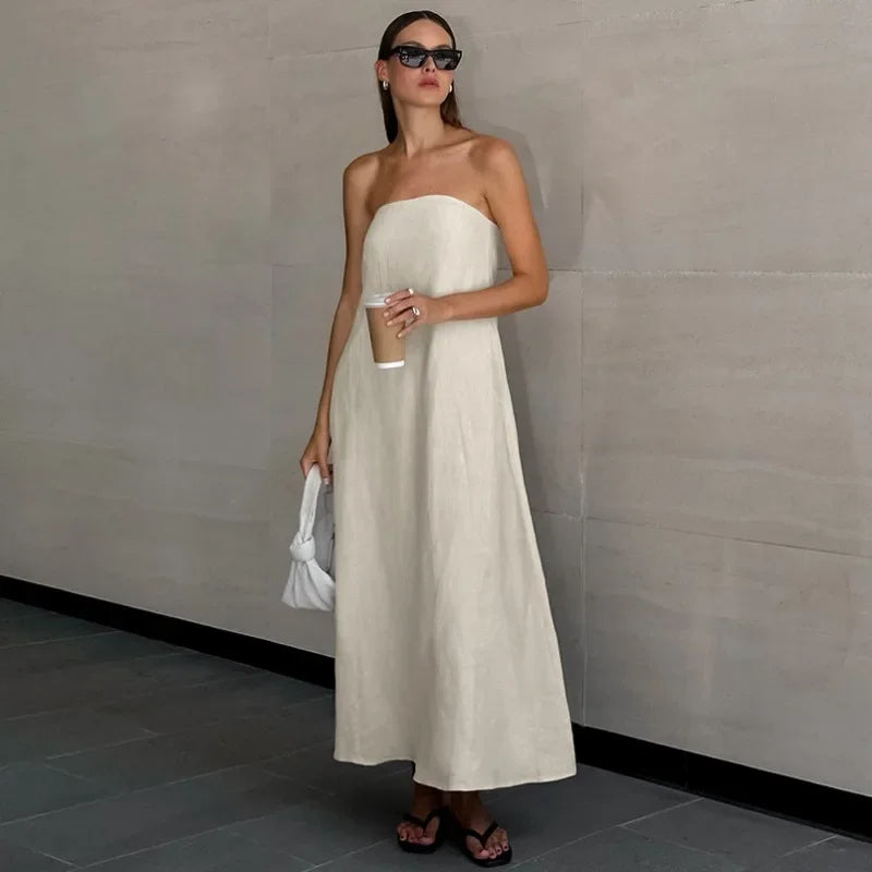Sophisticated Dress with a Clean Classic Look