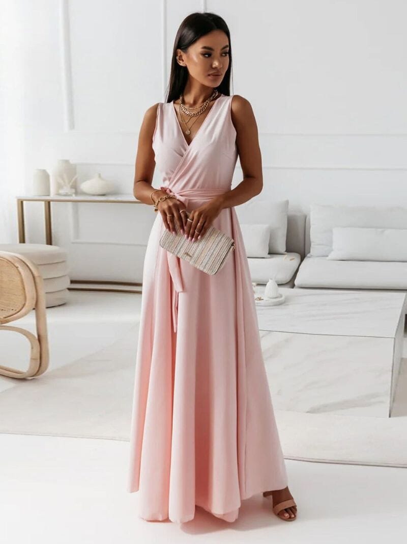 Polished Dress with an Effortless Classic Look