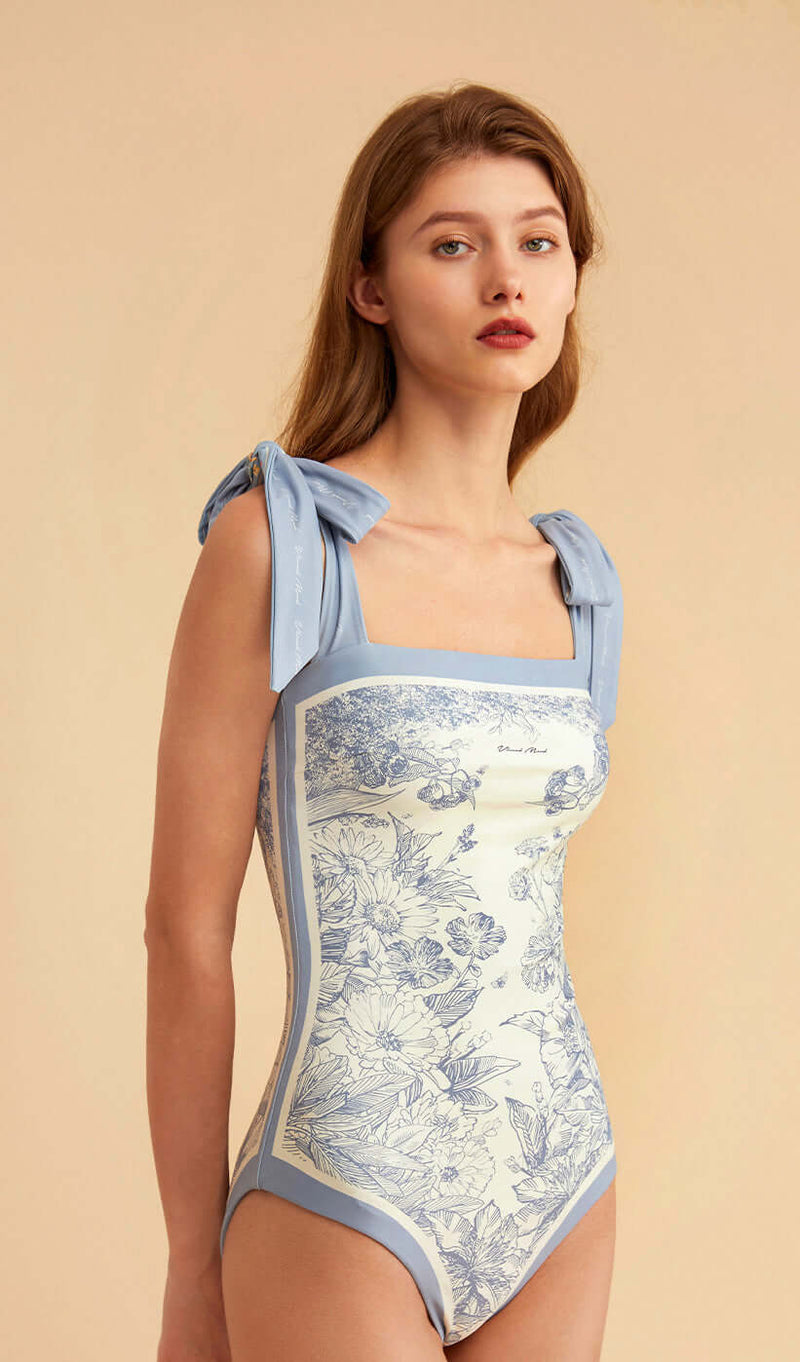 Beautifully Finished Garment in a Timeless Design