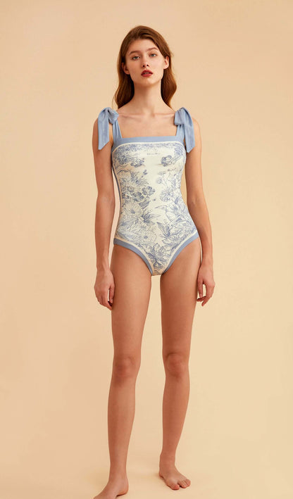 Beautifully Finished Garment in a Timeless Design