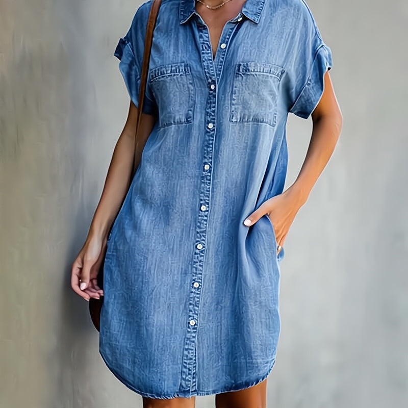 Sophisticated Dress with a Clean Classic Look
