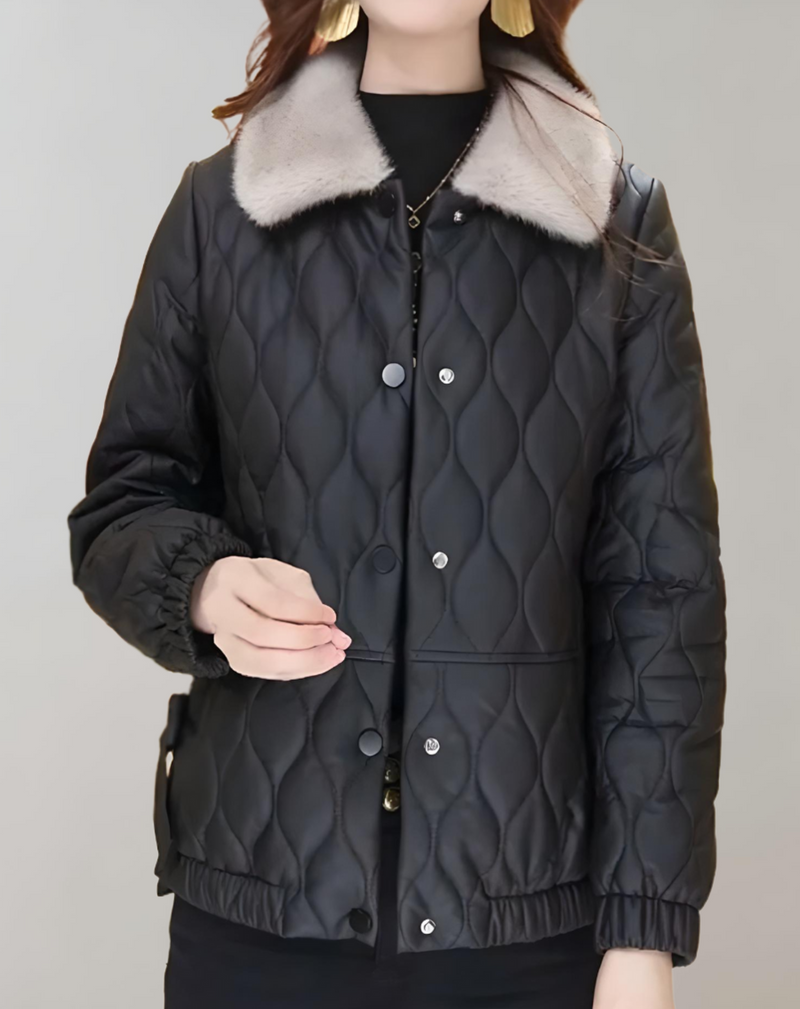 Well Tailored Coat with a Graceful Silhouette