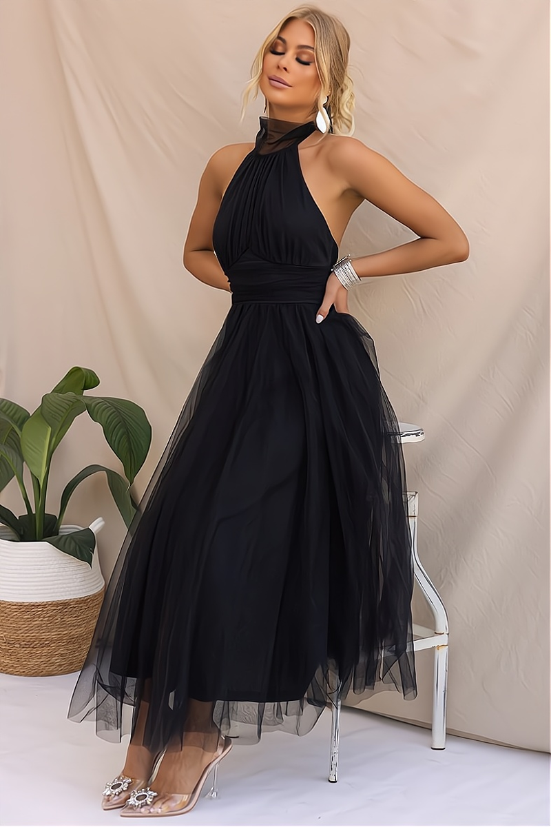 Effortlessly Elegant Dress with a Timeless Design
