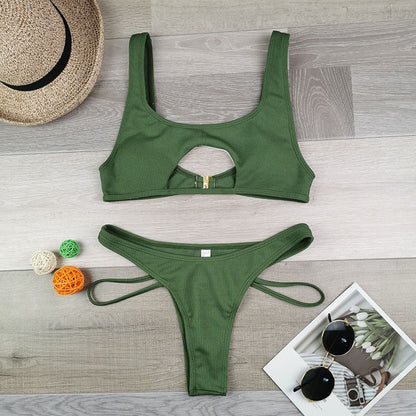Effortlessly Elegant Garment with a Timeless Design