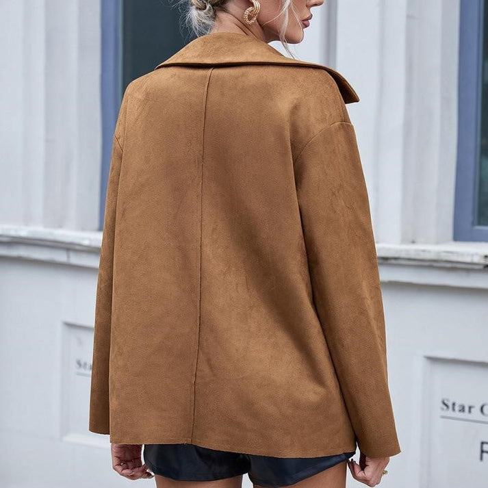 Beautifully Finished Coat in a Timeless Design