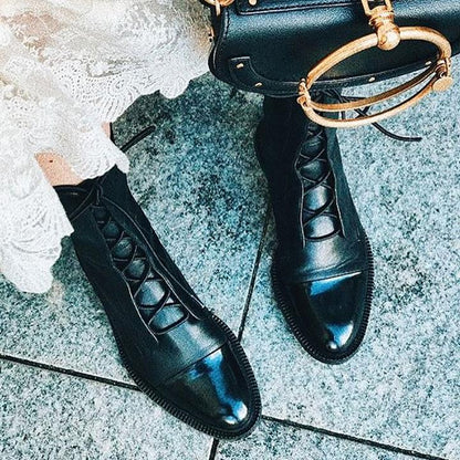 Graceful Orthopedic Shoes for Modern Look