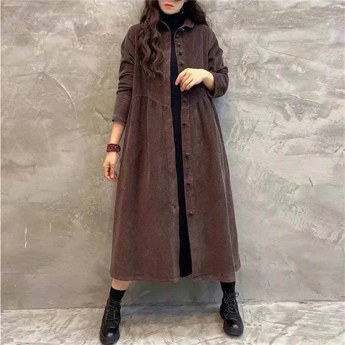 Effortlessly Elegant Coat with a Timeless Design