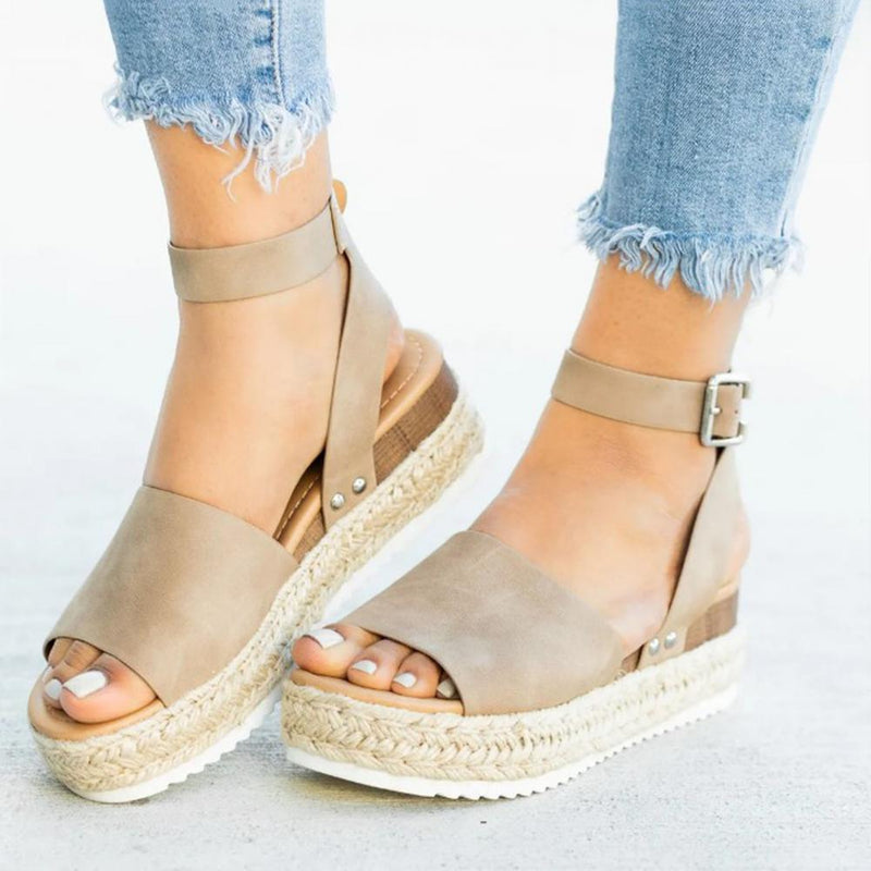 Chic Orthopedic Sandals with Unique Design