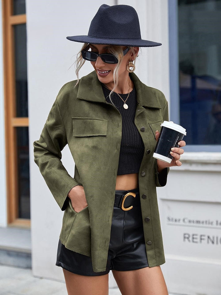 Well Tailored Coat with a Graceful Silhouette