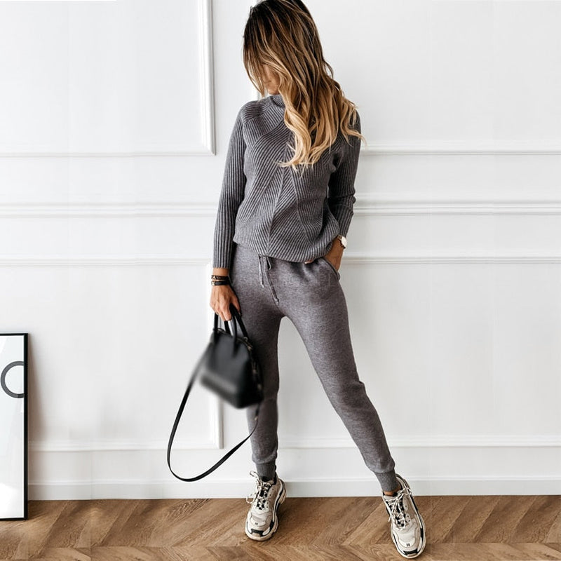 Effortlessly Elegant Garment with a Timeless Design