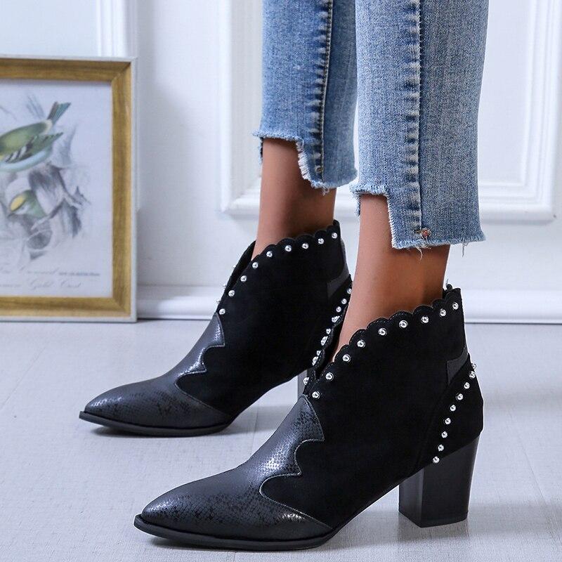 Graceful Orthopedic Boots for Modern Look