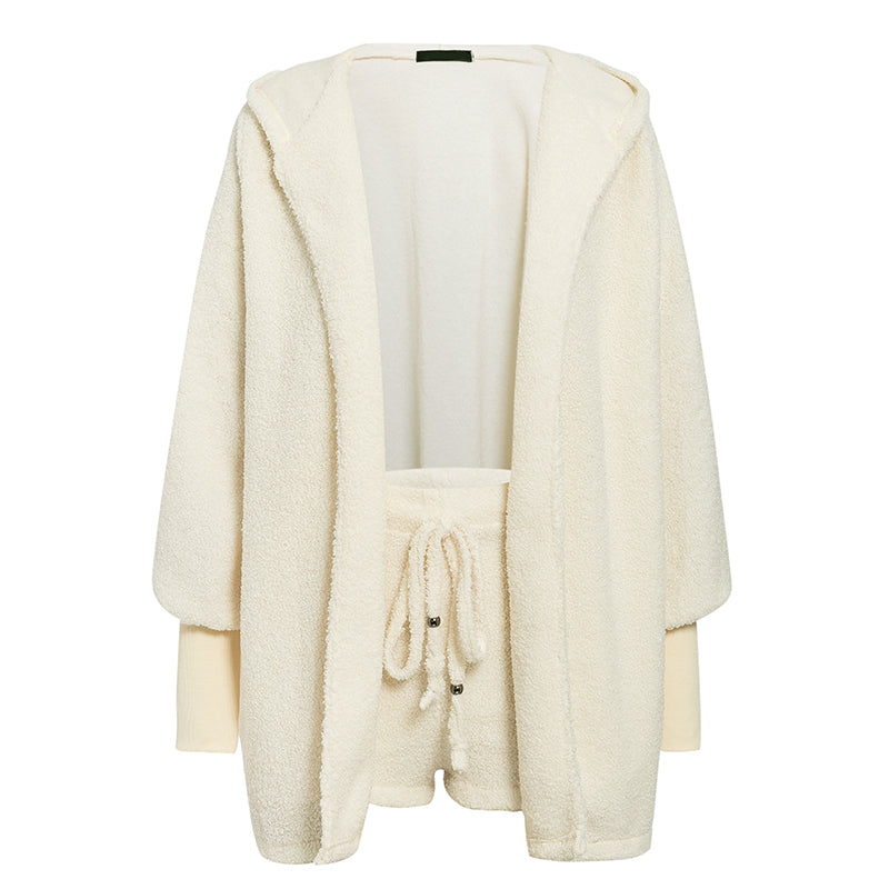 Well Tailored Garment with a Graceful Silhouette
