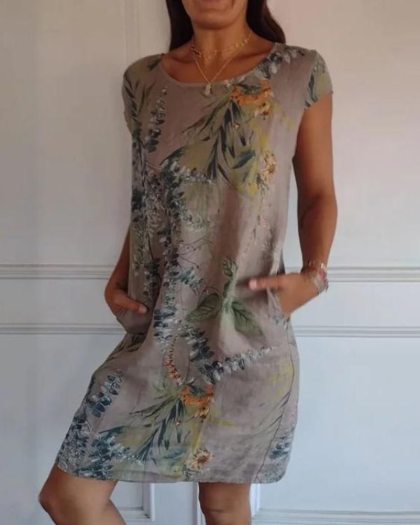 Effortlessly Elegant Dress with a Timeless Design