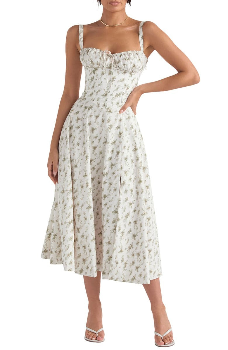 Classic Vintage & Enduringly Stylish Dress