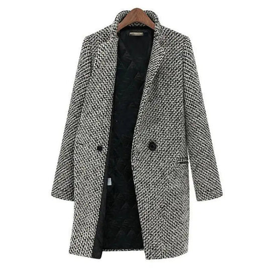 Effortlessly Elegant Coat with a Timeless Design
