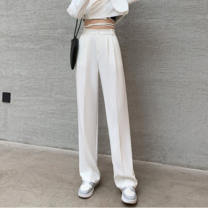 Polished Trousers with an Effortless Classic Look