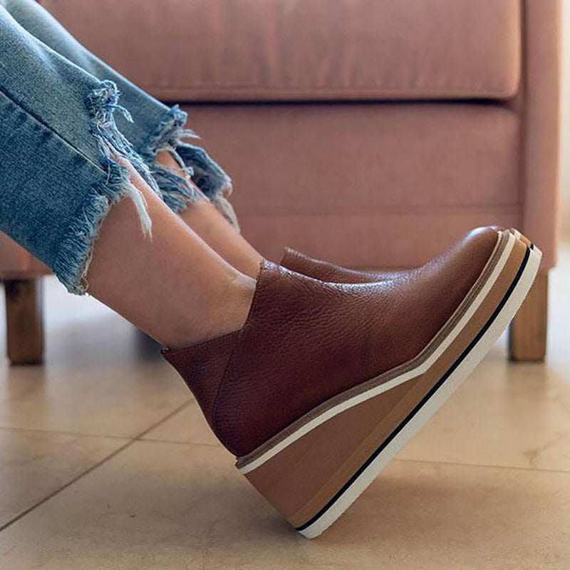Graceful Orthopedic Boots for Modern Look