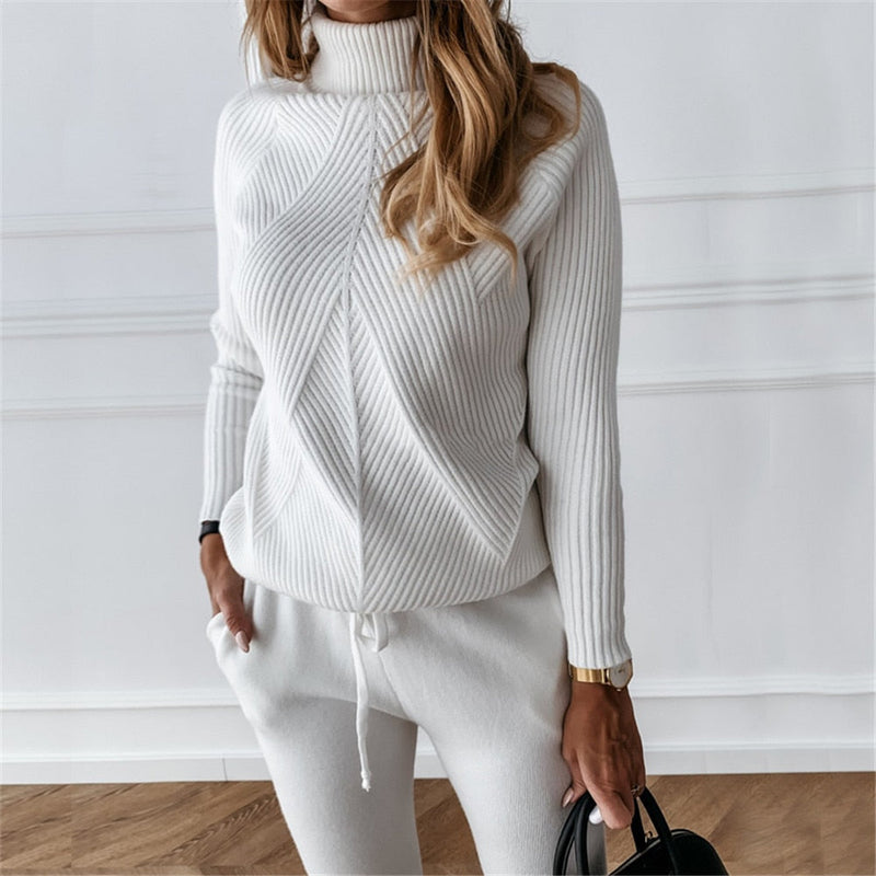 Effortlessly Elegant Garment with a Timeless Design