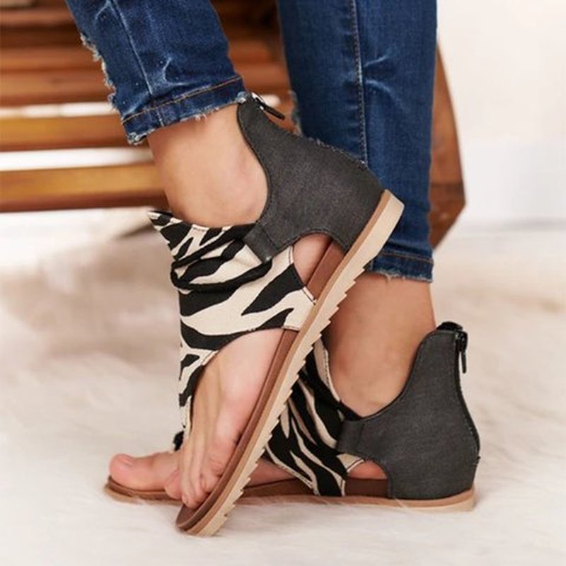 Chic Orthopedic Sandals with Unique Design