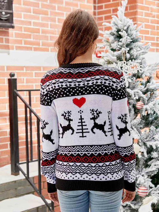 Effortlessly Elegant Sweater with a Timeless Design