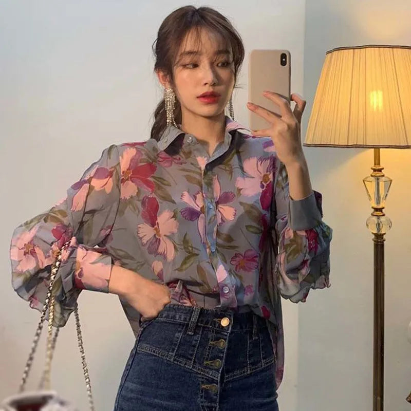 Classic Vintage & Enduringly Stylish Blouse