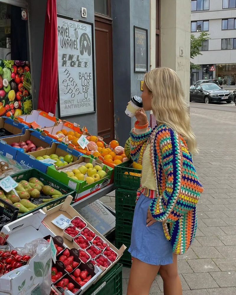 Well Tailored Cardigan with a Graceful Silhouette