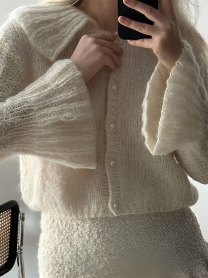 Classic Vintage & Enduringly Stylish Cardigan